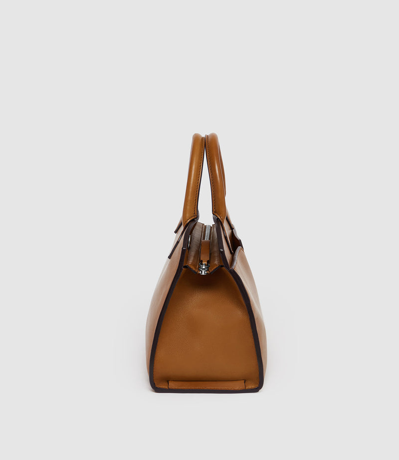 Pendulum 30 Buttery Nappa Cognac