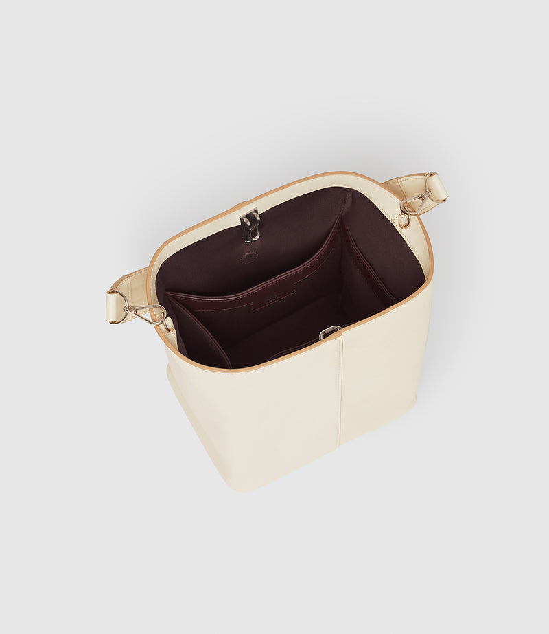 Twist 18 Supple Calfskin Bianco