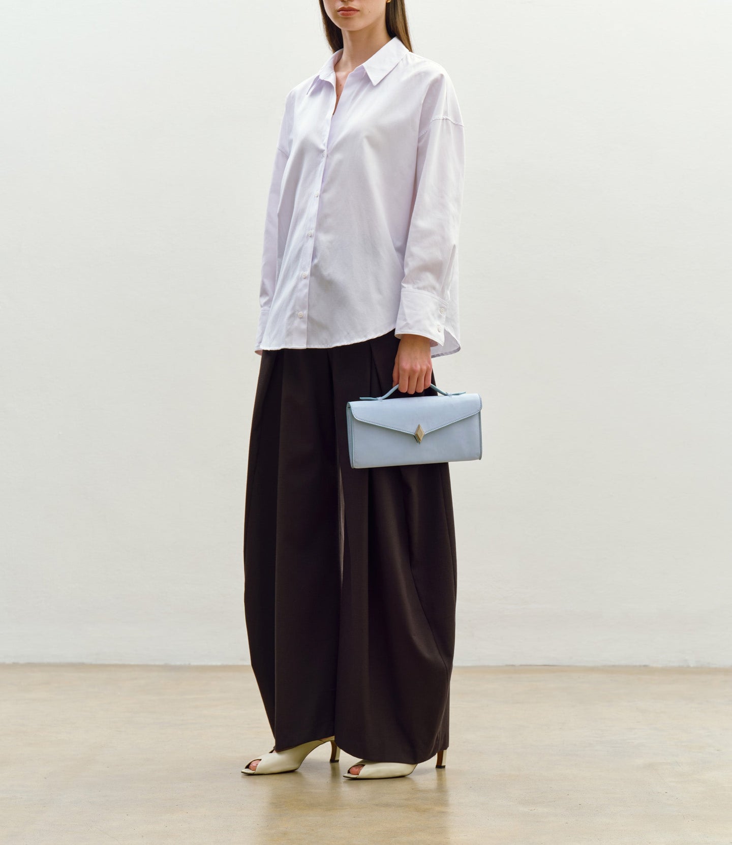 Edge Clutch Suede Hydra