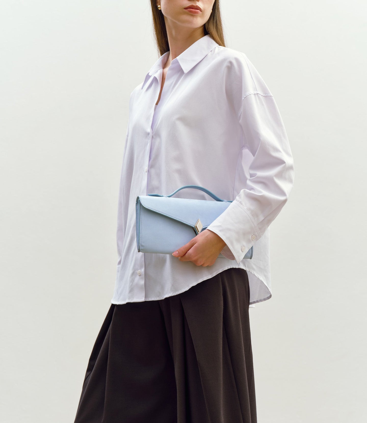 Edge Clutch Suede Hydra