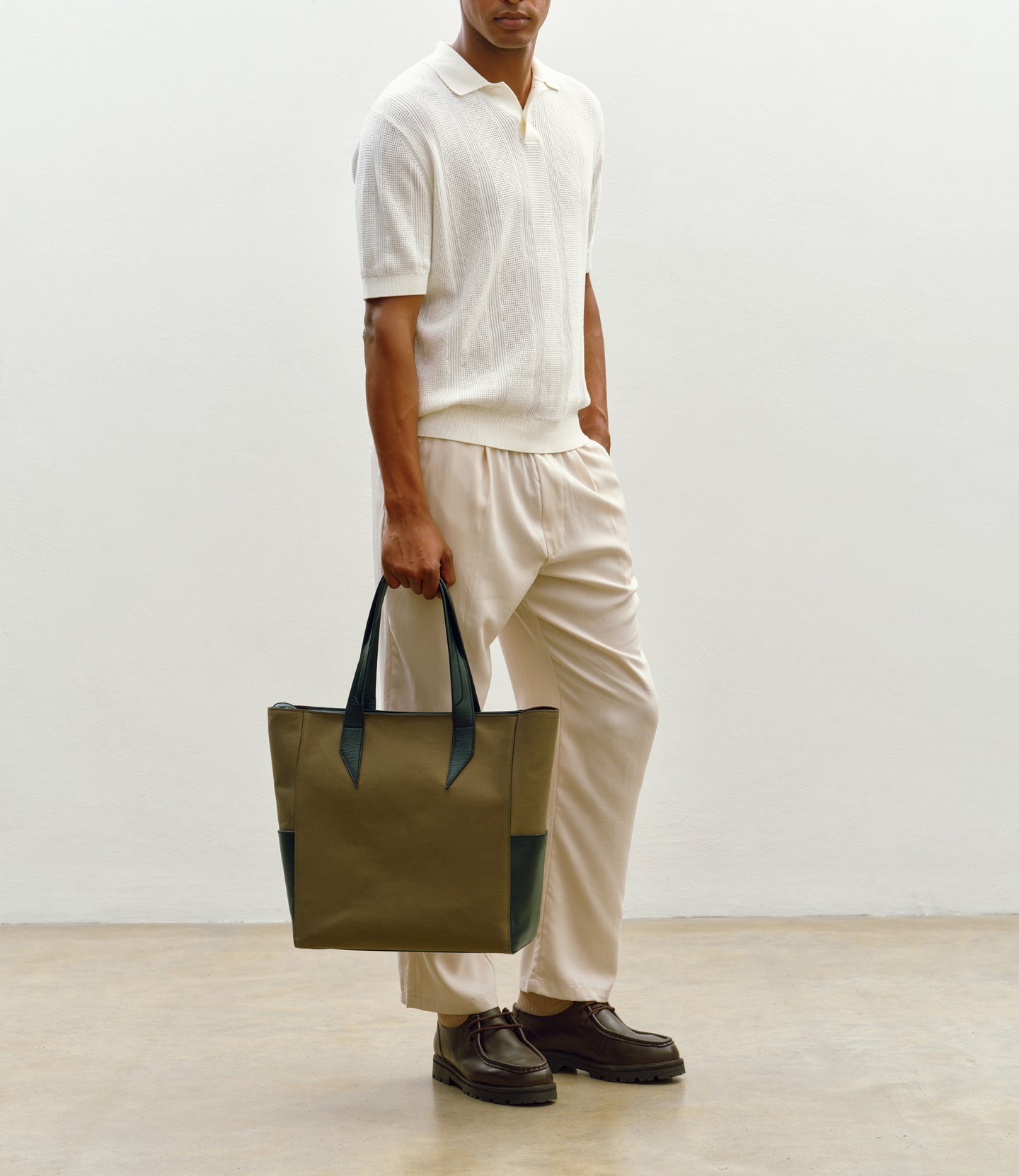 Passerby North-South Military Twill with Elvis Black