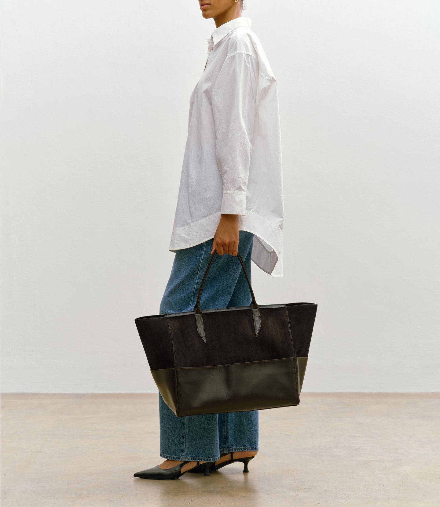 Incognito Large Elvis with Suede Black