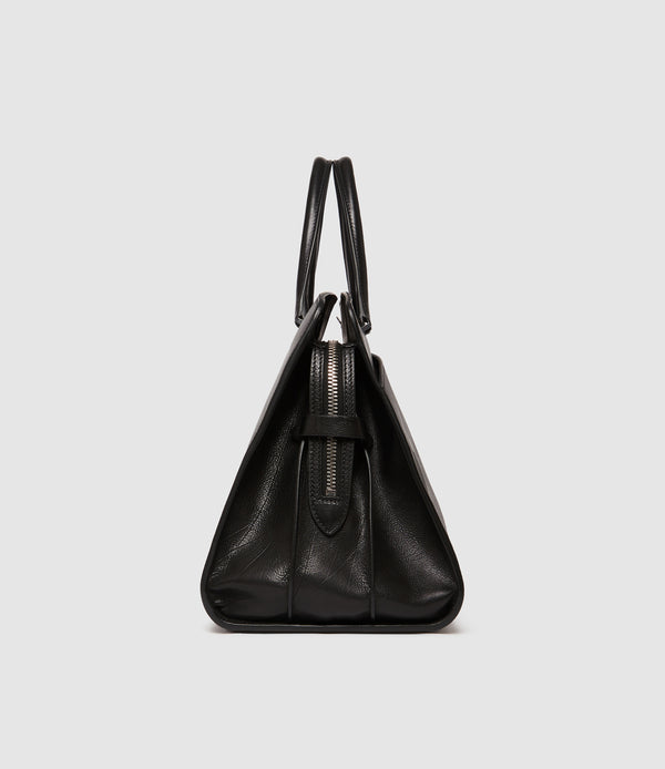 Private Eye Marianne Black