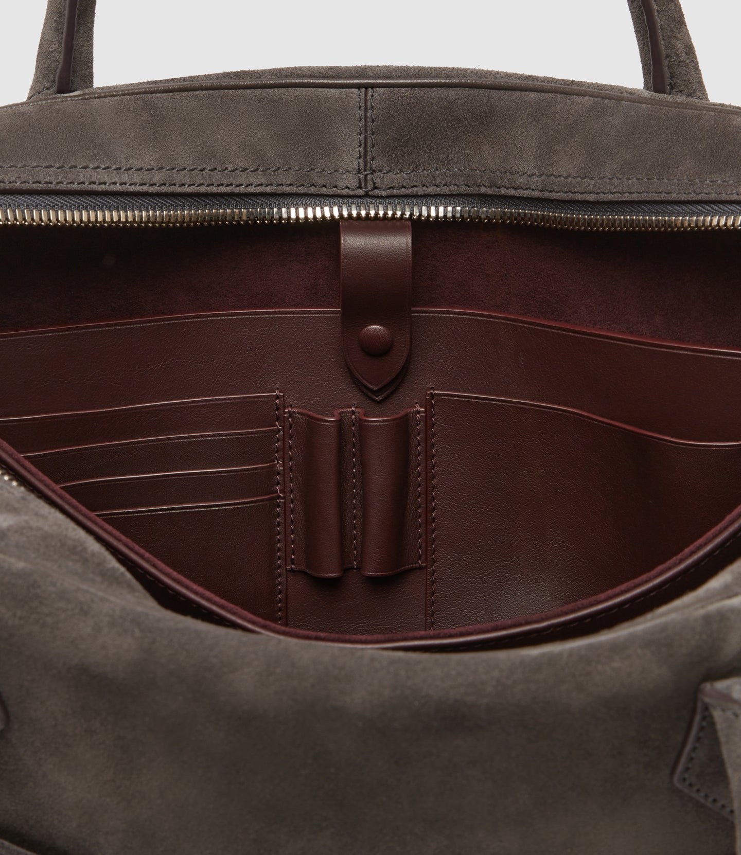 Closer Slim Suede London