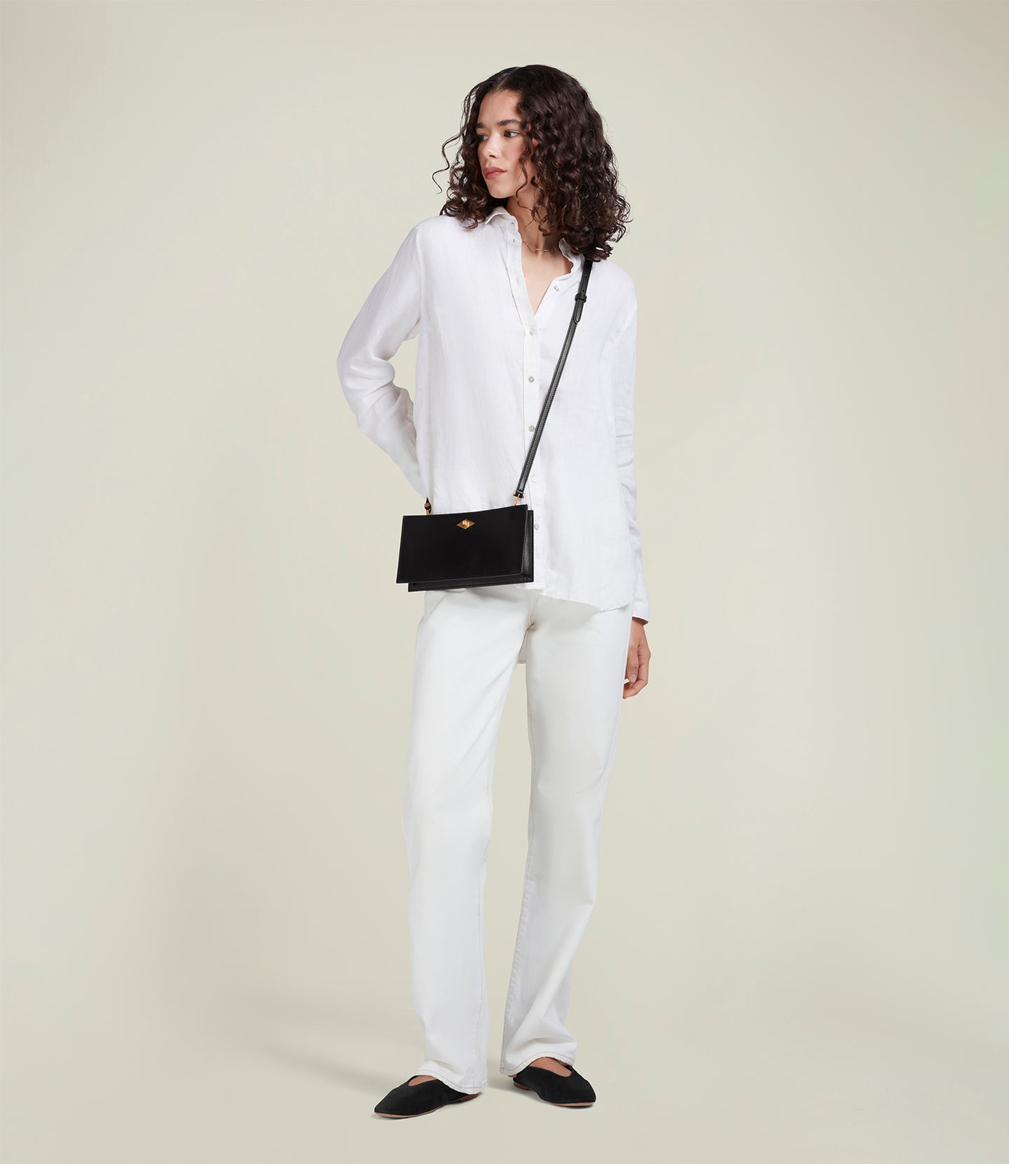 Ease 20 Atelier Calfskin Black