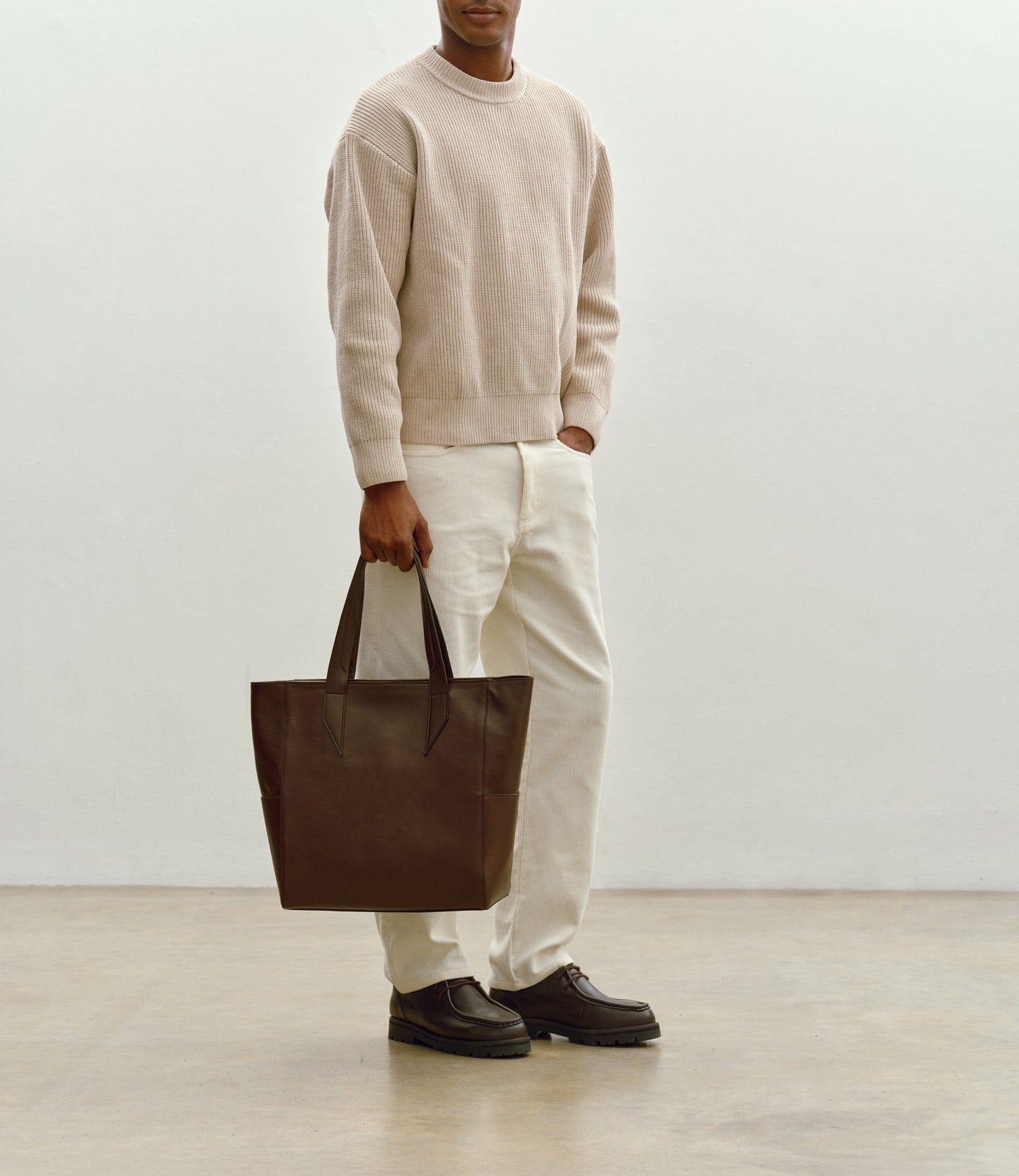 Passerby North-South Elvis Walnut