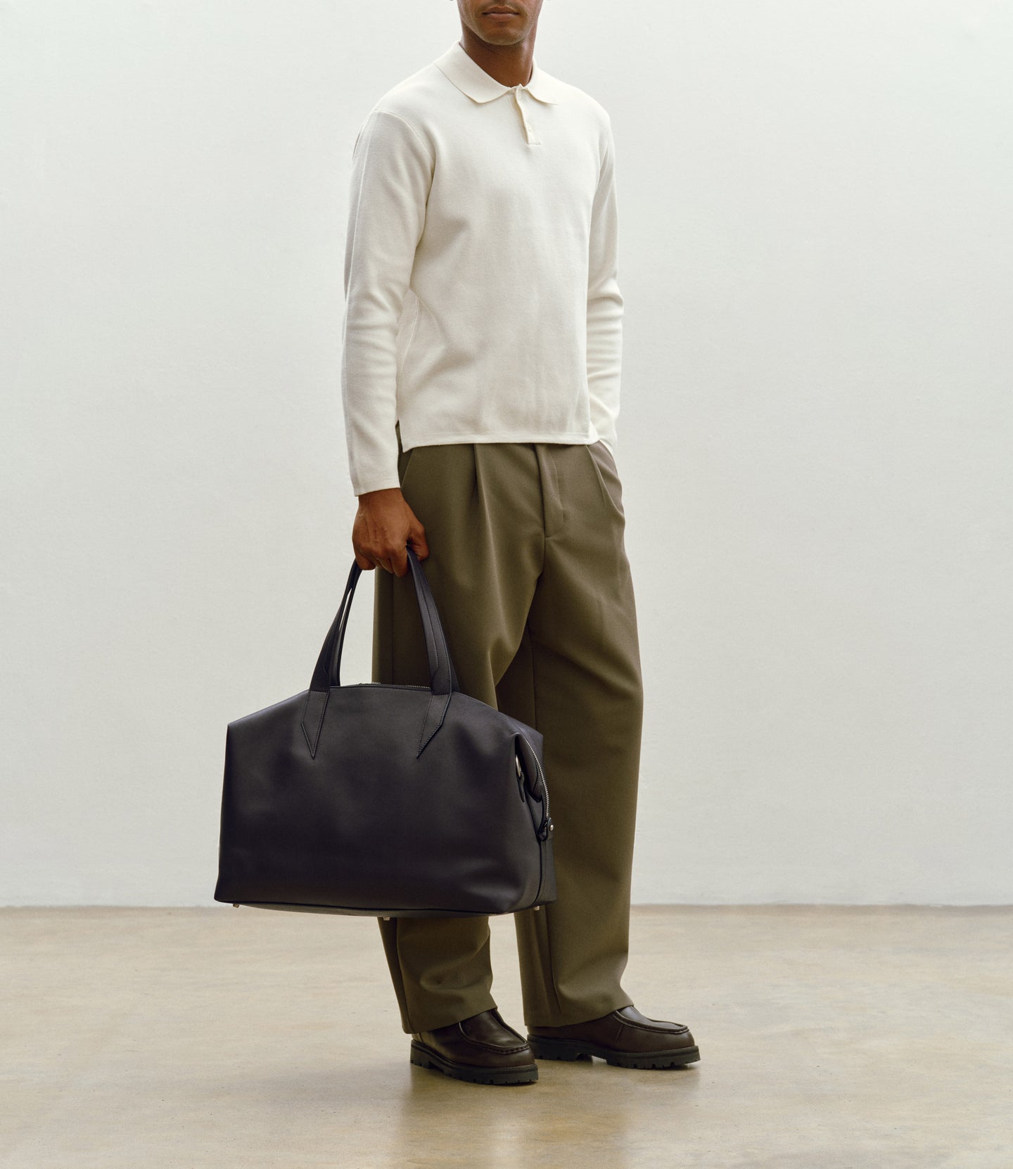 Nomad Weekend Supple Calfskin Black