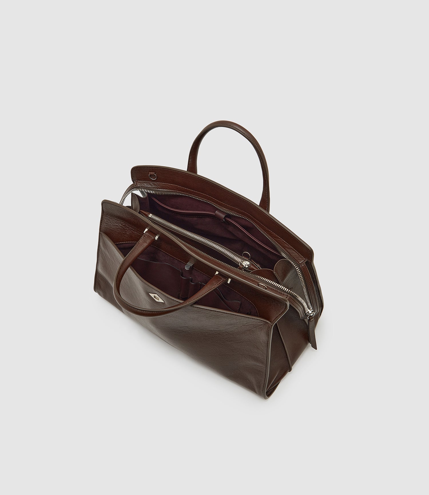 Private Eye Large Elvis Walnut with Silver Hardware | Métier US