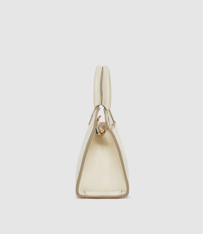 Pendulum 30 Buttery Nappa Crème with Gold Hardware