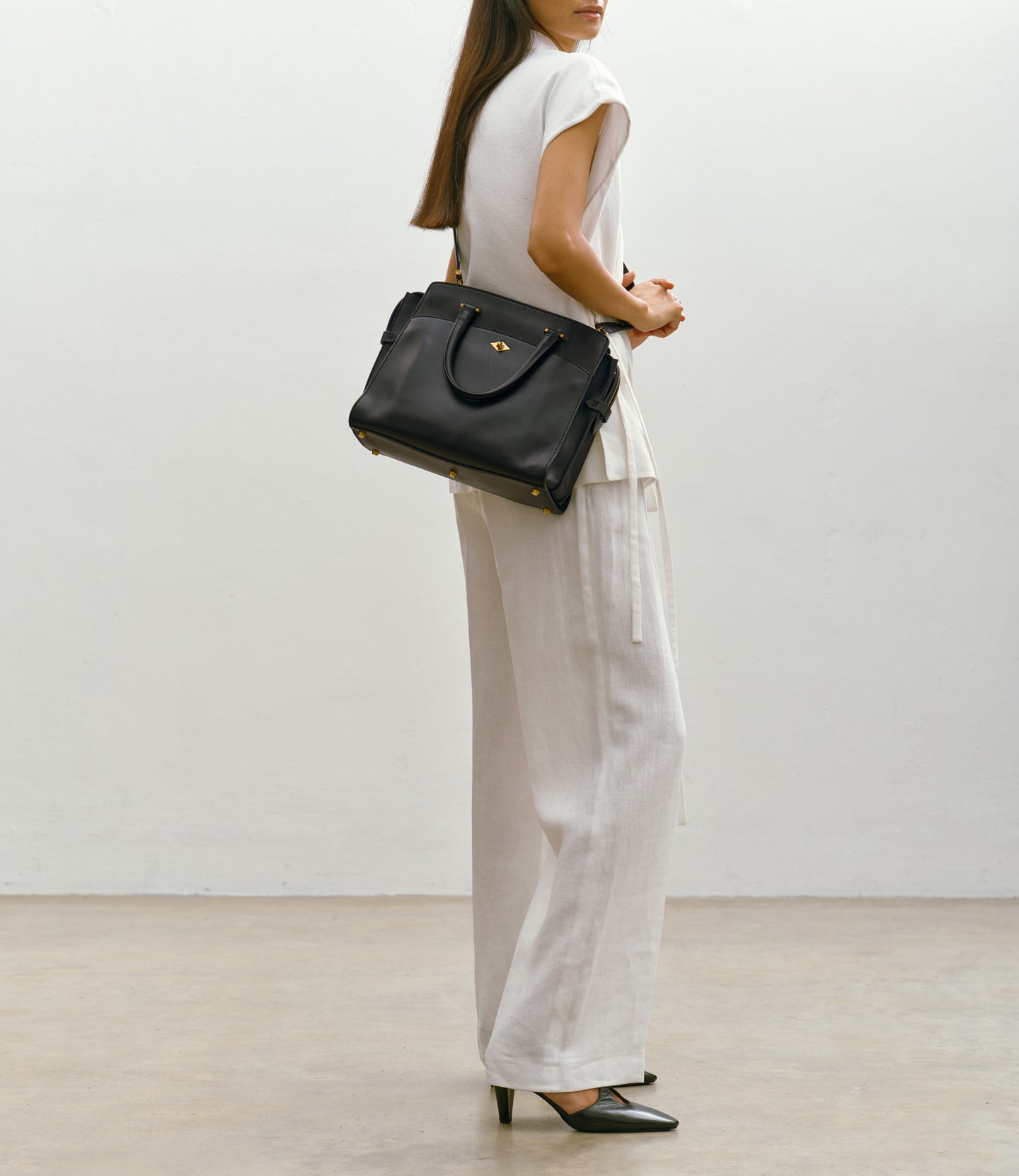 Private Eye Slim Atelier Calfskin Black