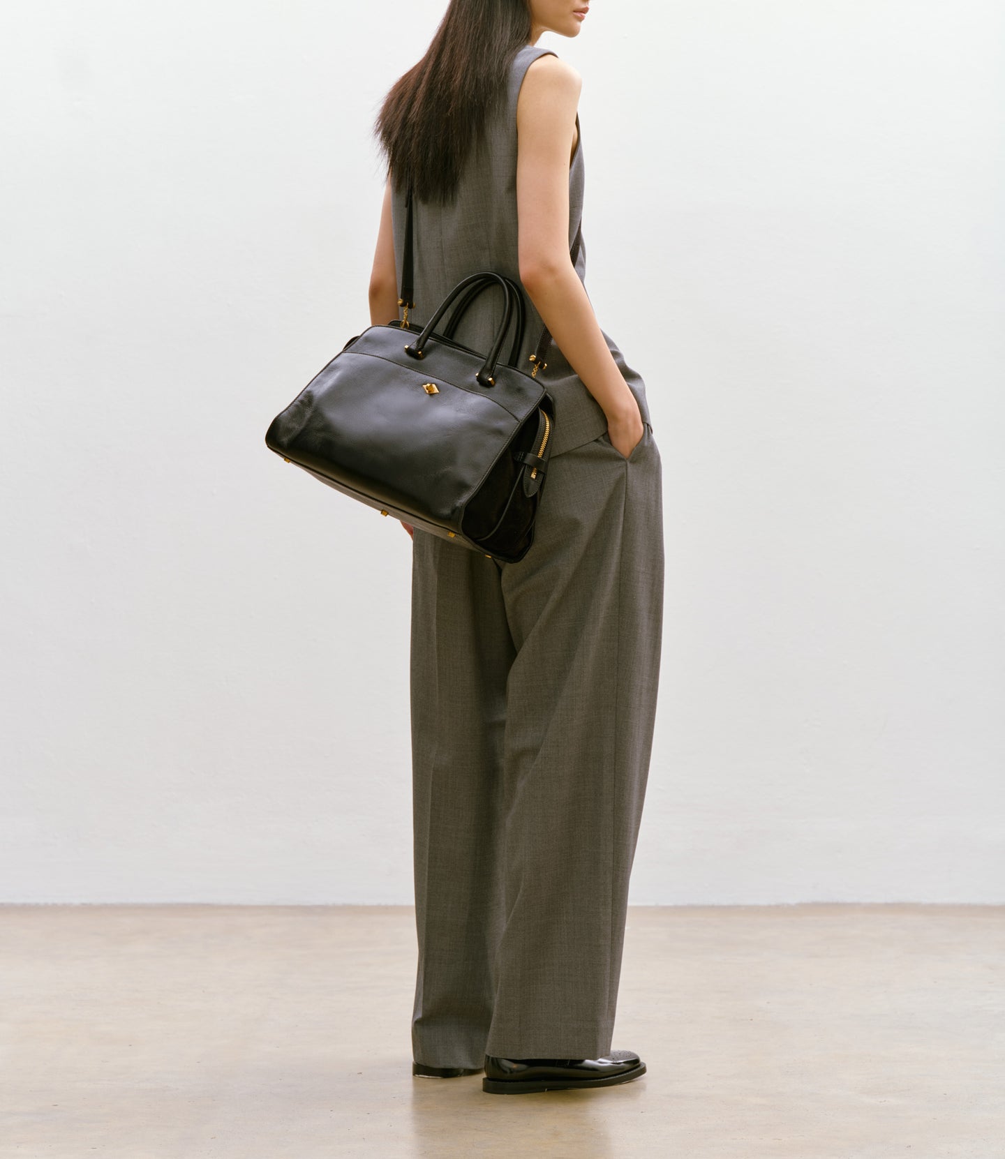 Private Eye Elvis with Suede Black