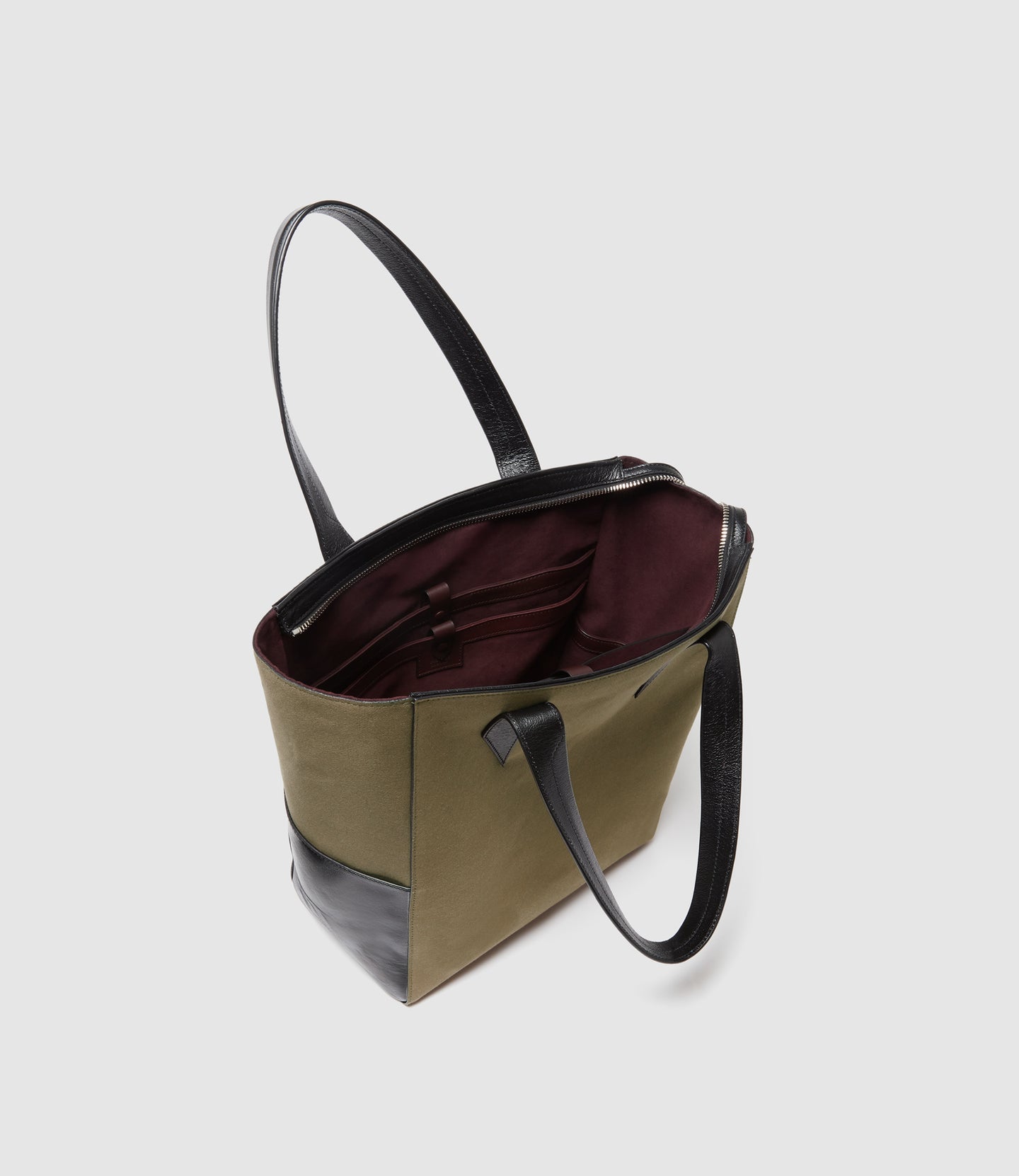 Passerby North-South Military Twill with Elvis Black