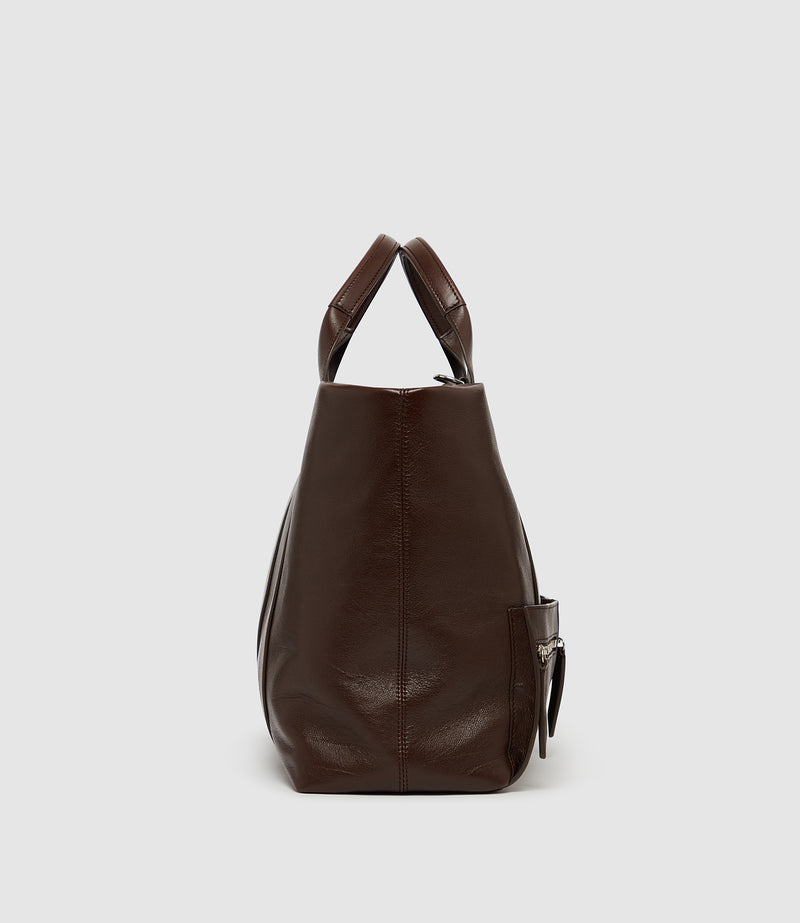 Racer 40 Elvis Walnut