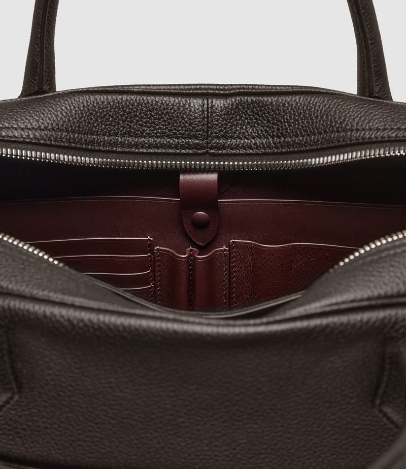 Closer Slim Pebble Grain Chocolate