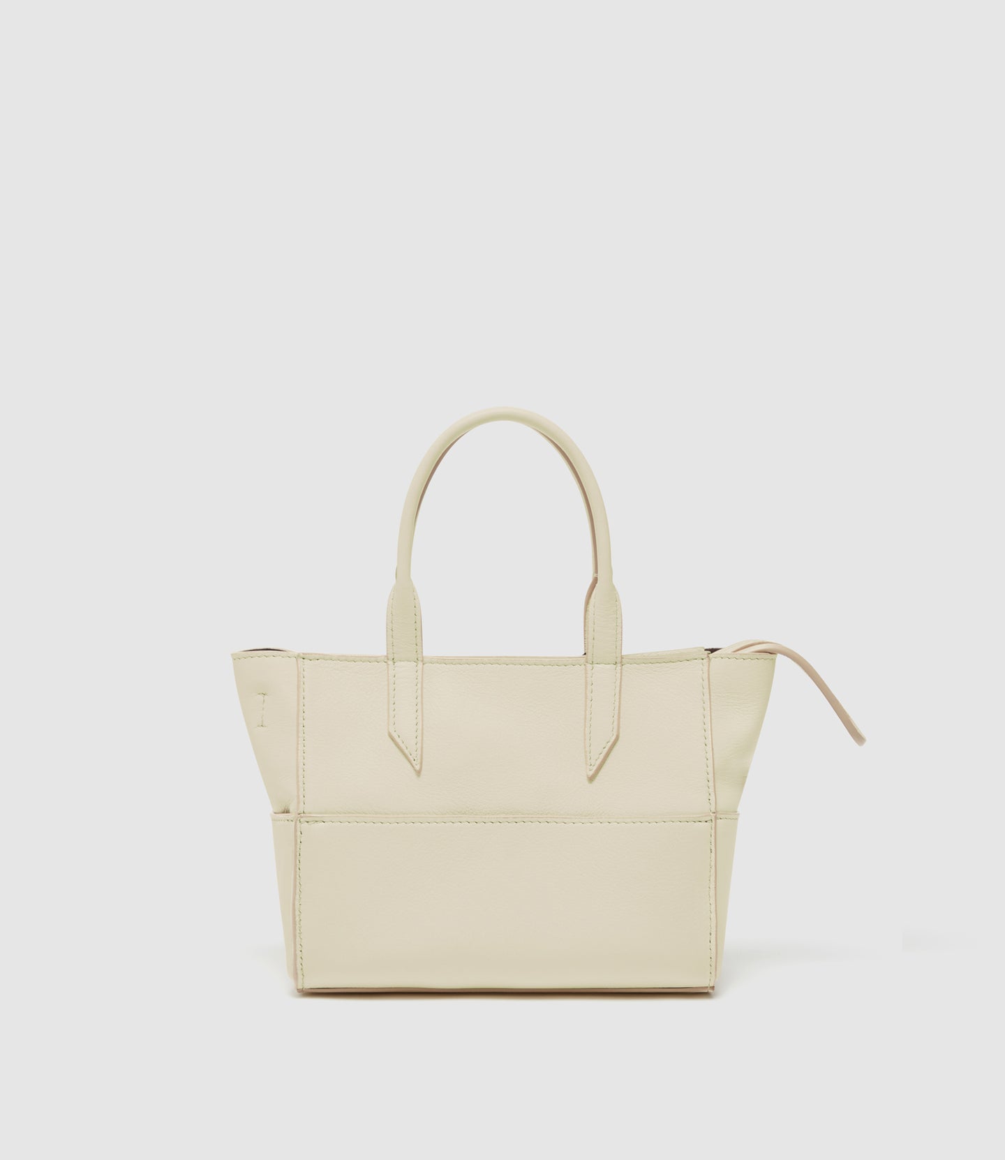 Incognito 20 Smooth Calfskin White Sand
