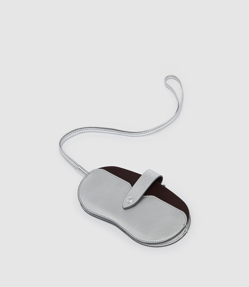 ISSIMO | Métier Glasses Case Double With Strap Metallic Calfskin Silver