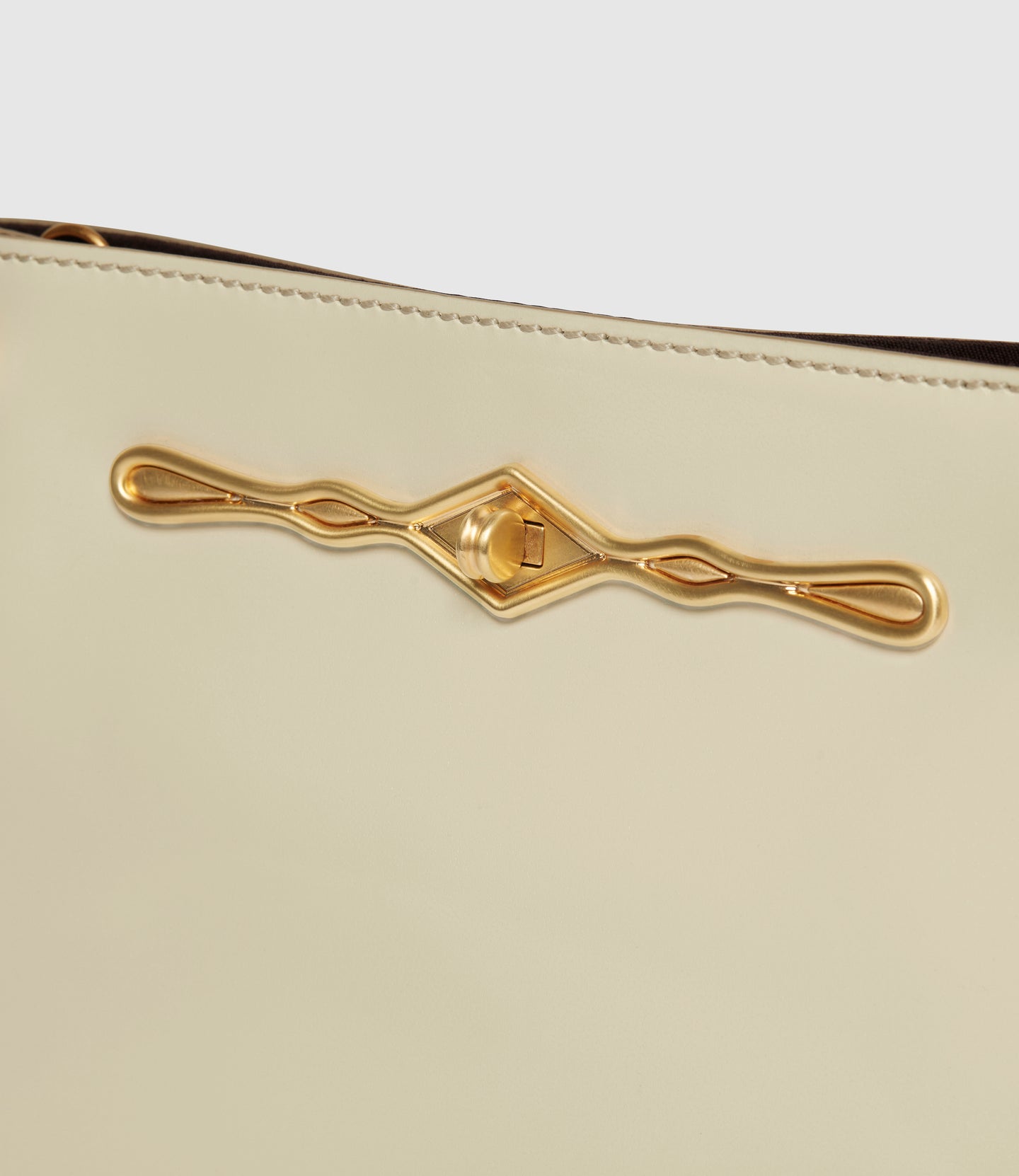 Fernando Jorge | Métier Stowaway Glossy Calfskin White Sand