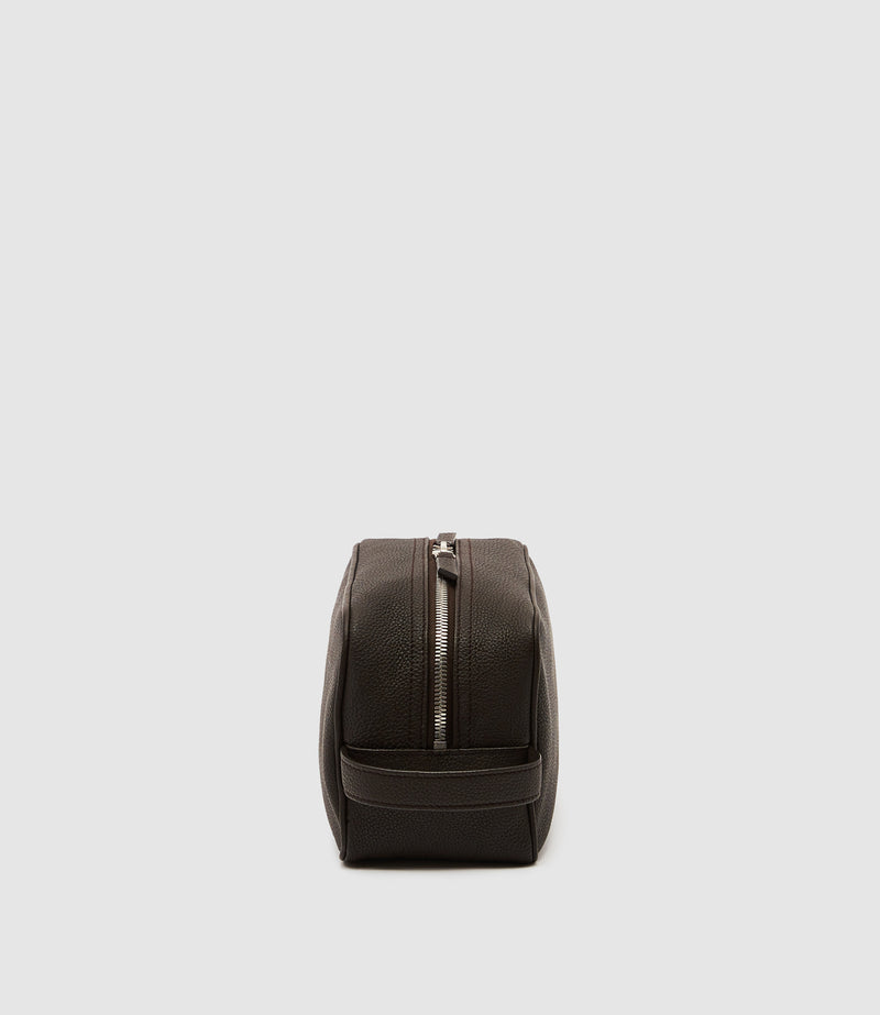 Wash Bag Pebble Grain Chocolate