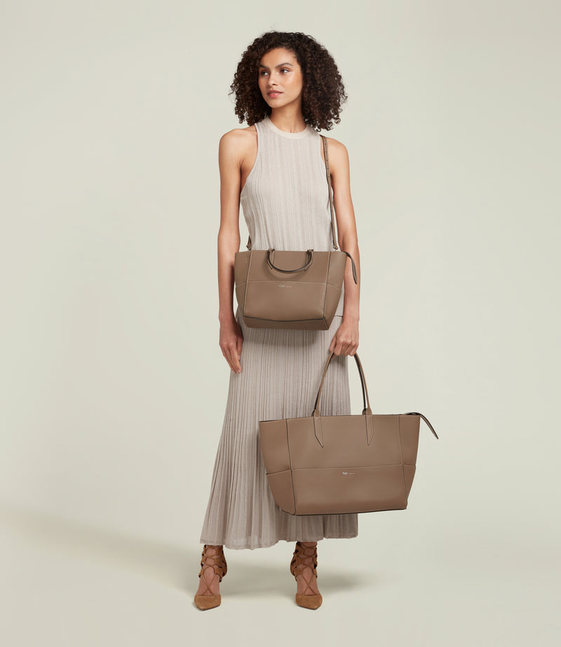 Incognito Crossbody Cabas Smooth Calfskin Taupe