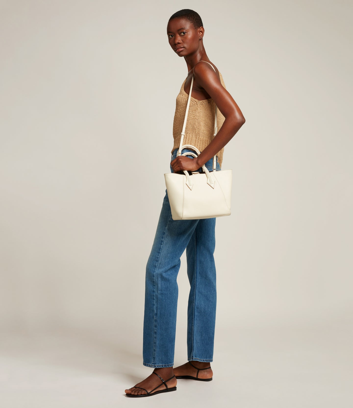 Vérité Medium Smooth Calfskin White Sand